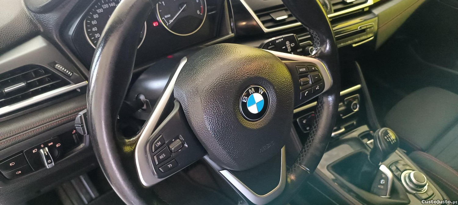 BMW 218 Active Tourer SPORT LINE — fotografia 7