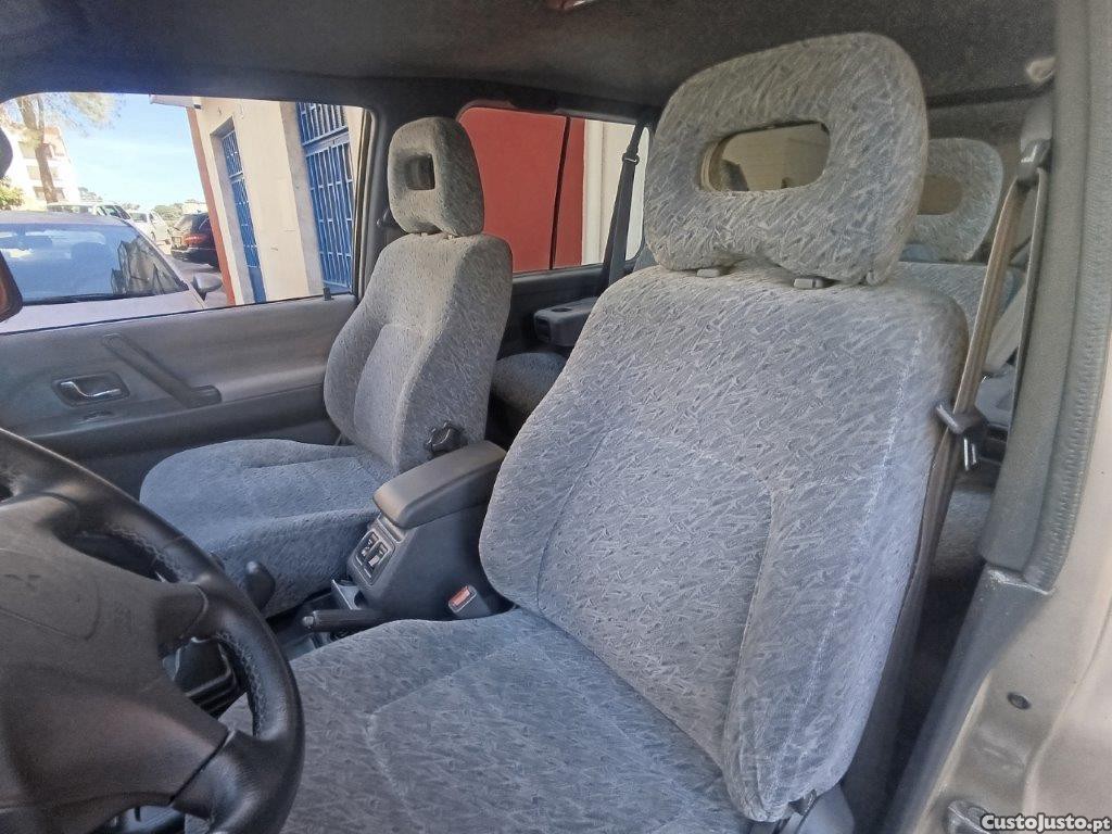 Mitsubishi Pajero 2.8 TDI Abas Largas Nacional — fotografia 4