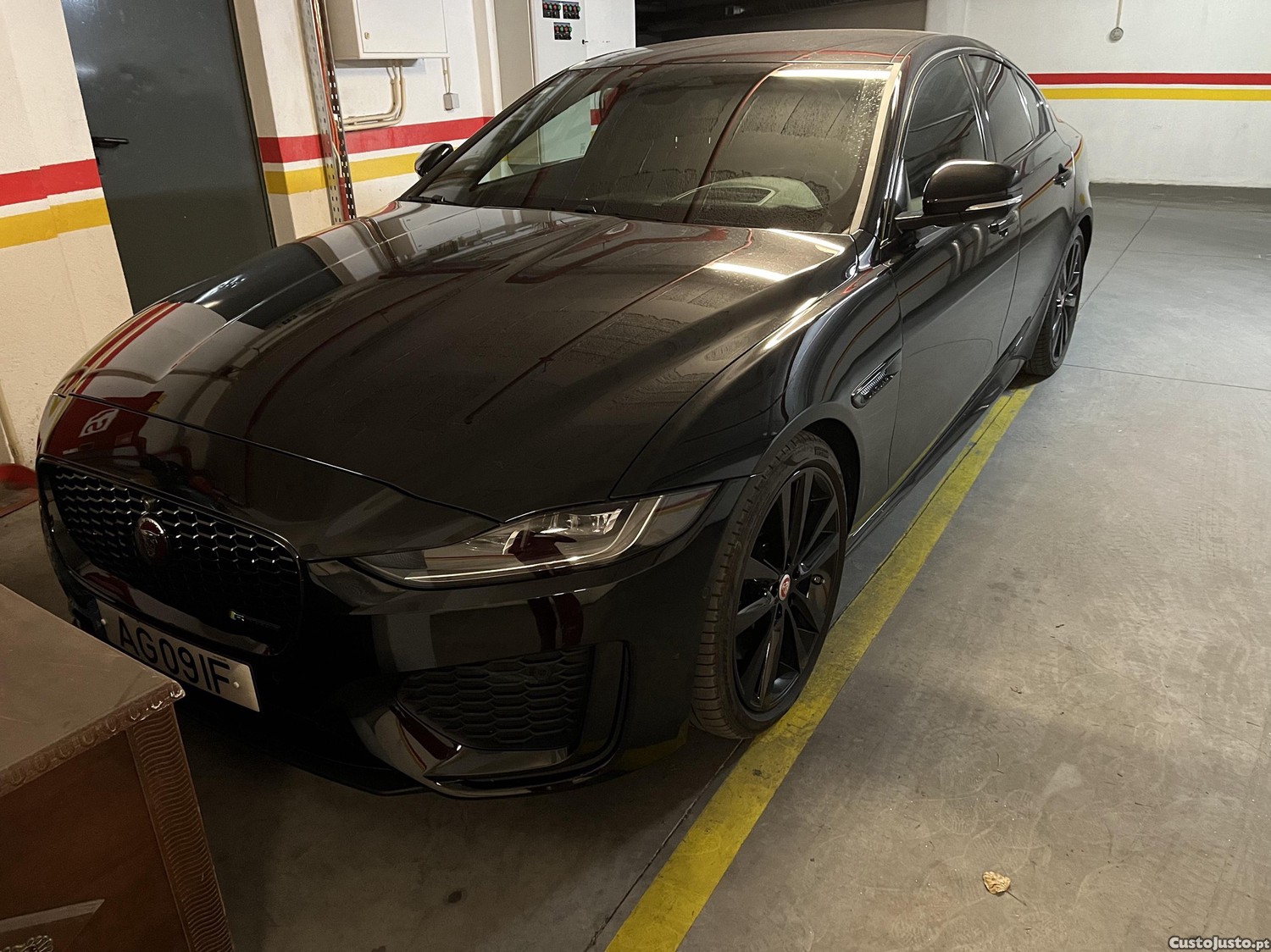 Jaguar XE D200 MHEV — fotografia 11