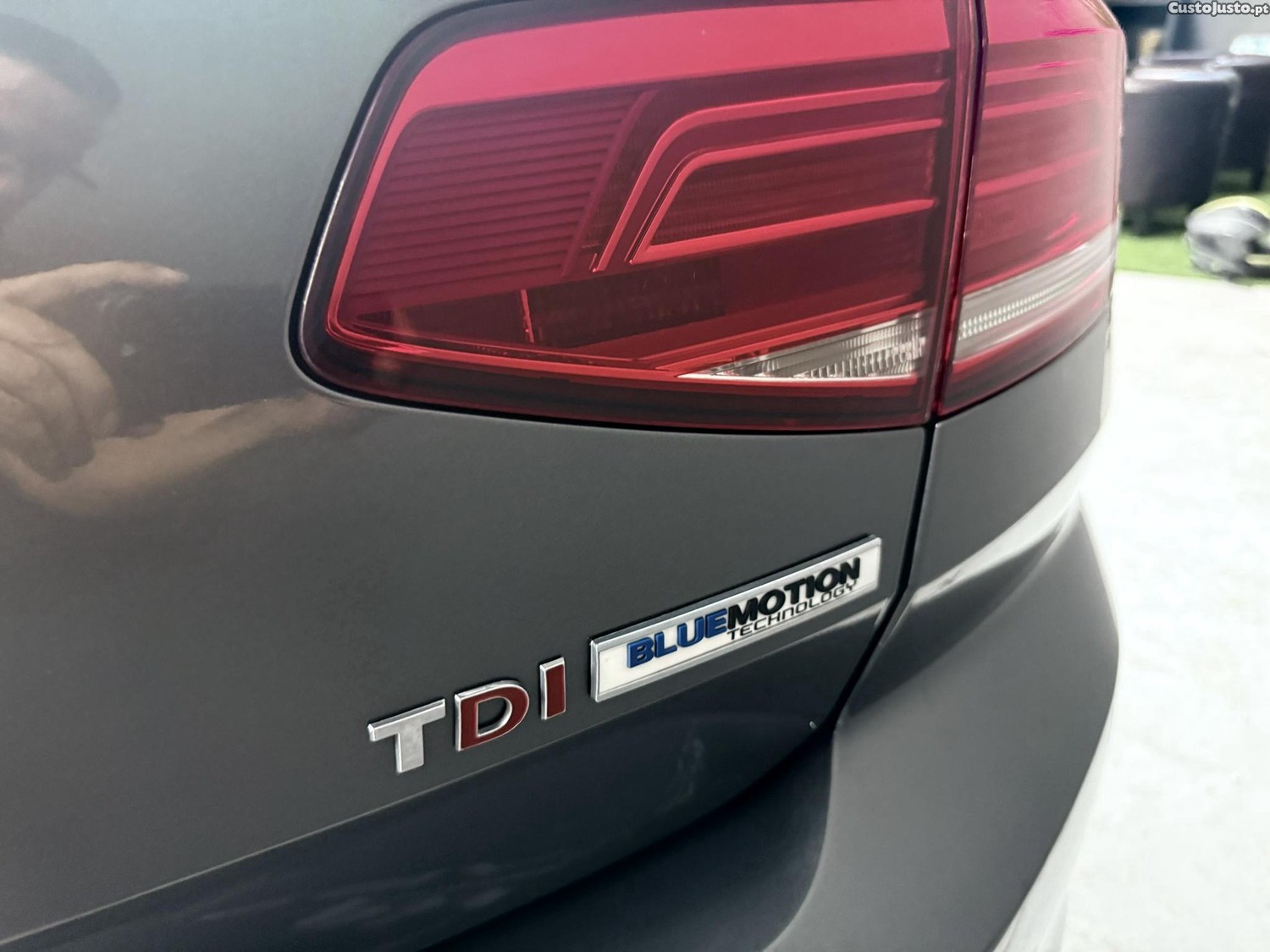 Volkswagen Passat Highline — fotografia 10