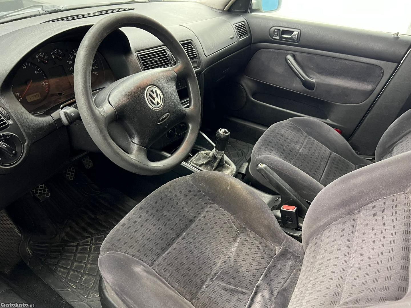 Volkswagen Golf VARIANT 1.9 TDI — fotografia 7