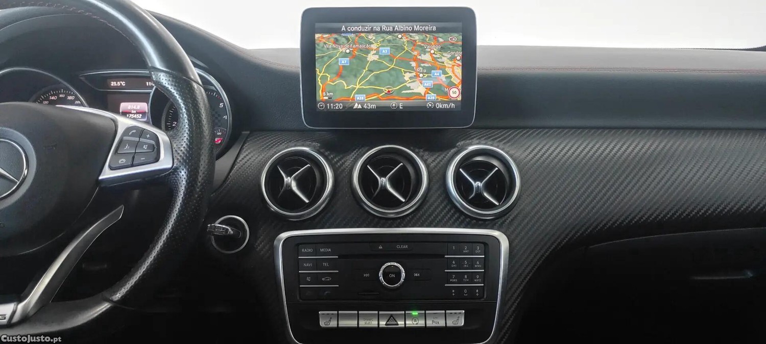 Mercedes-Benz A 180 d AMG Line — fotografia 5