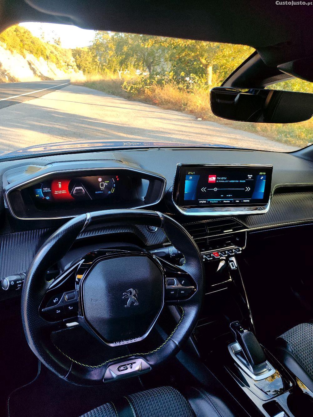 Peugeot e-208 GT Line — fotografia 5