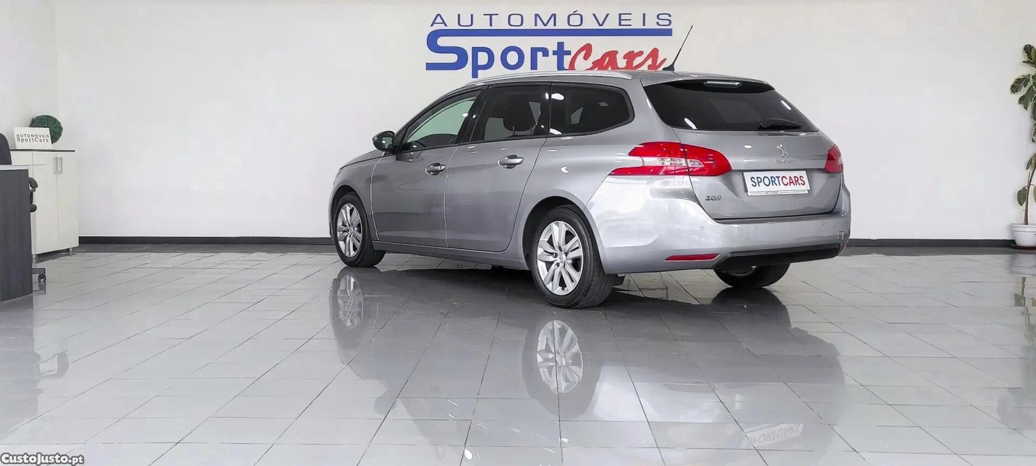 Peugeot 308 1.6 BlueHDi Style — fotografia 28