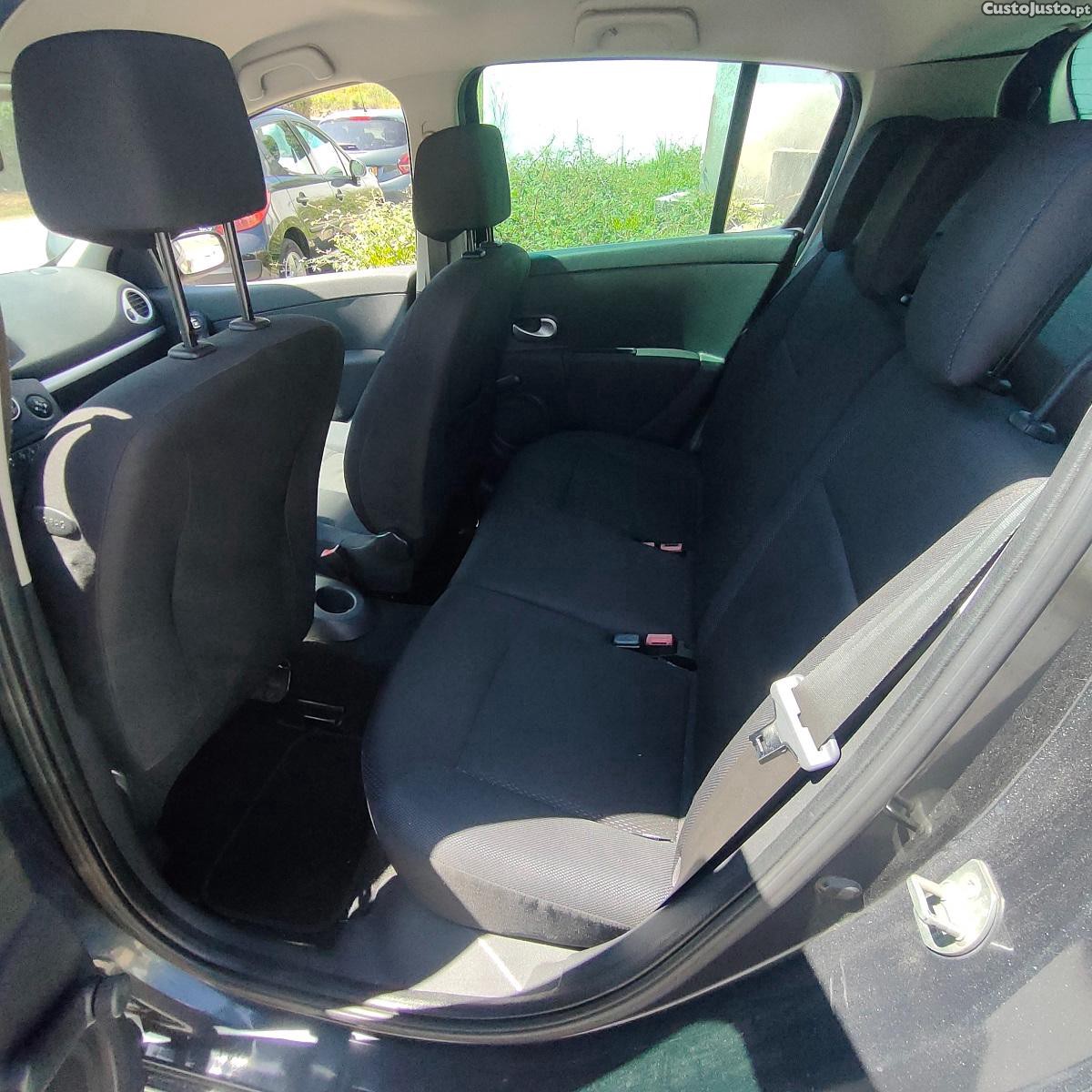 Renault Clio 1.2 Dynamic — fotografia 6