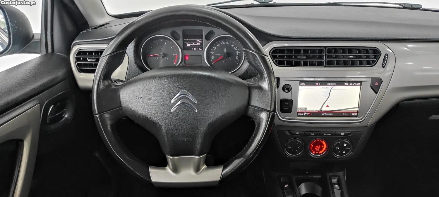 Citroën C-Elysée BlueHDi Selection — fotografia 7