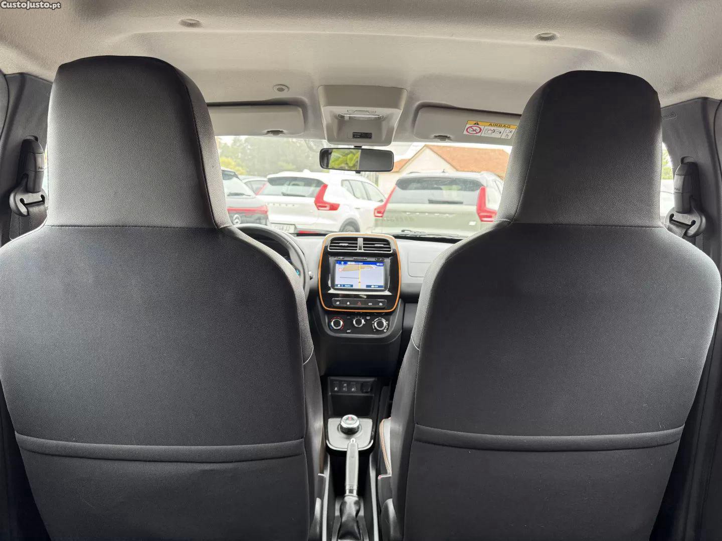 Dacia Spring Electric 45 comfort plus — fotografia 13