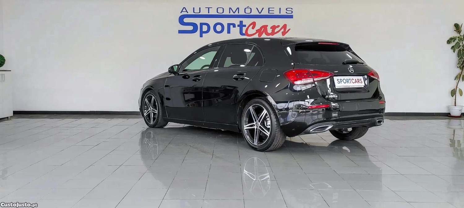 Mercedes-Benz A 180 d 7G-DCT Progressive — fotografia 18