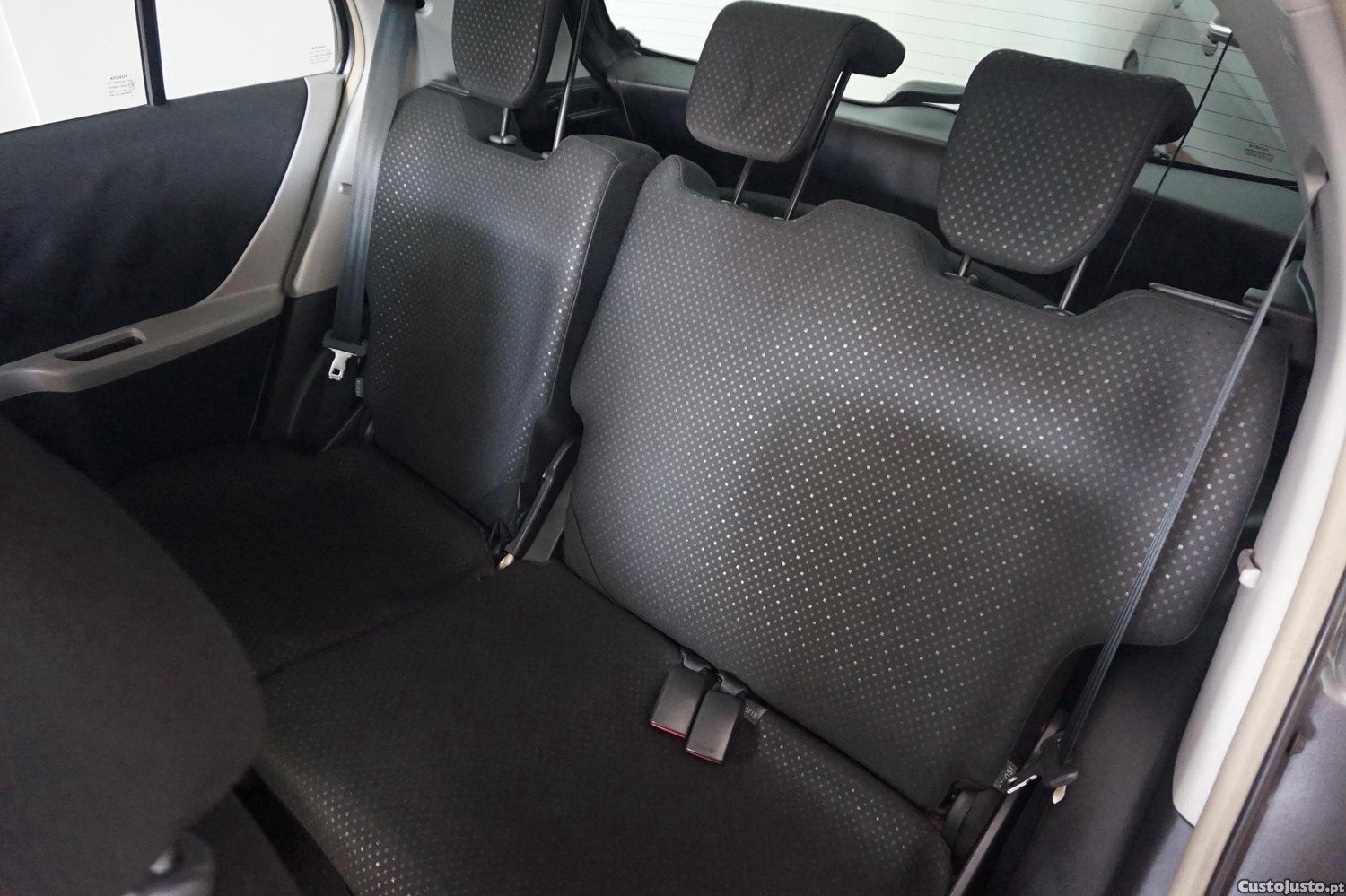 Toyota Yaris 1.0 — fotografia 4