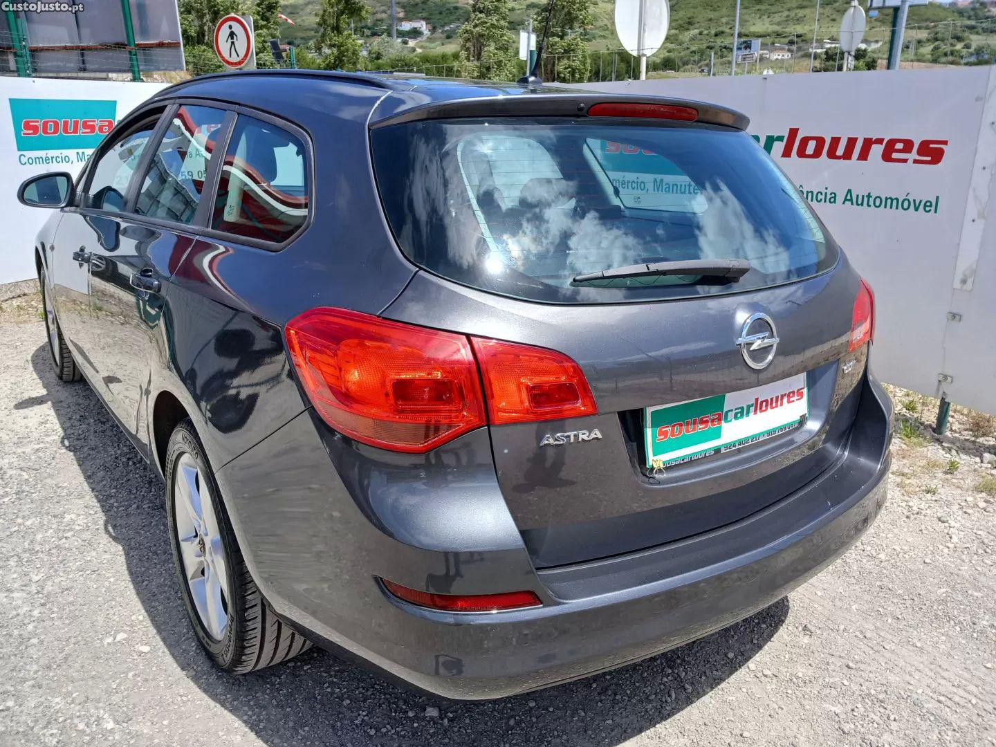 Opel Astra 1.7 cdti enjoy — fotografia 14