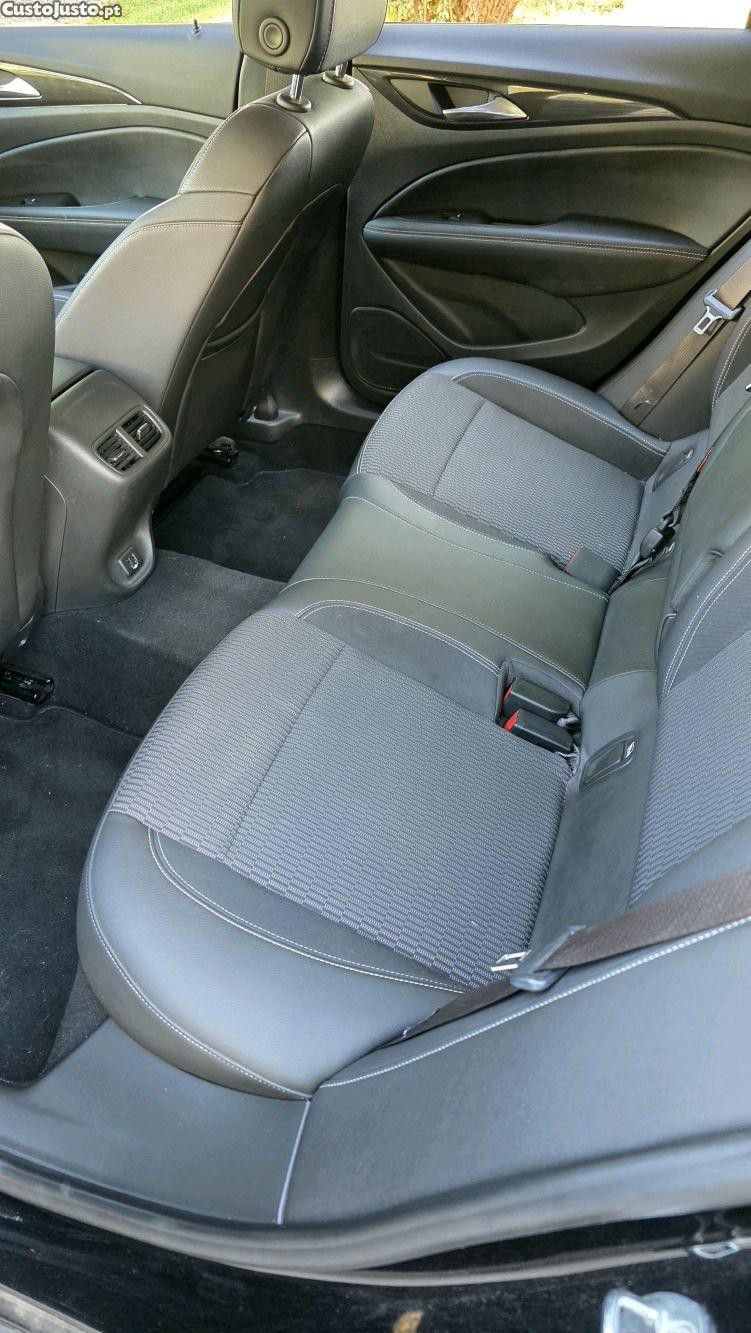 Opel Insignia Grand Sport — fotografia 2