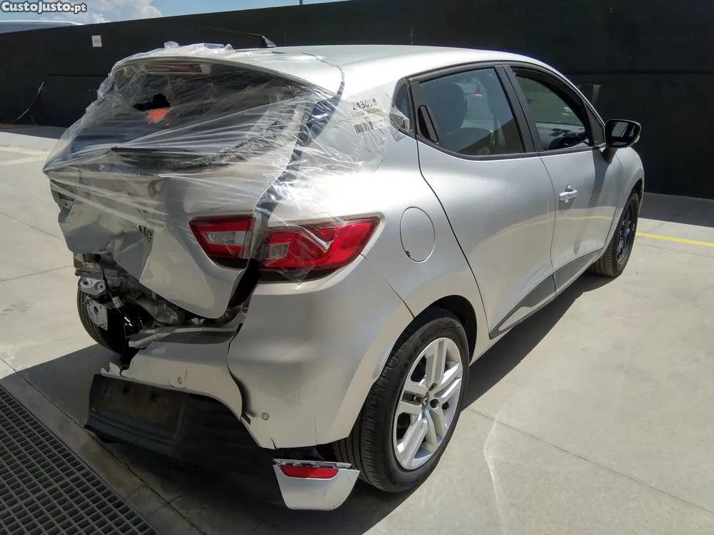 Renault Clio 0.9 TCe 75 (BHNP) (56 kW / 76 cv) [05.2018 - 08.2021] — photo 4