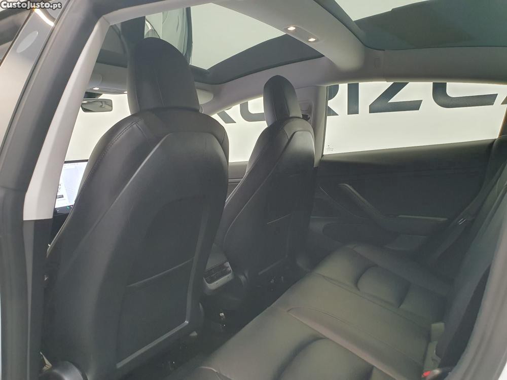 Tesla Model 3 Tração Traseira — fotografia 5