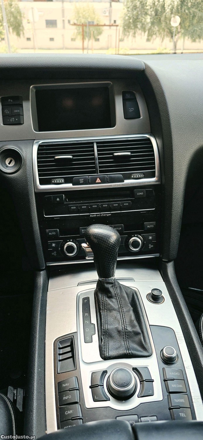 Audi Q7 S"Line — fotografia 3