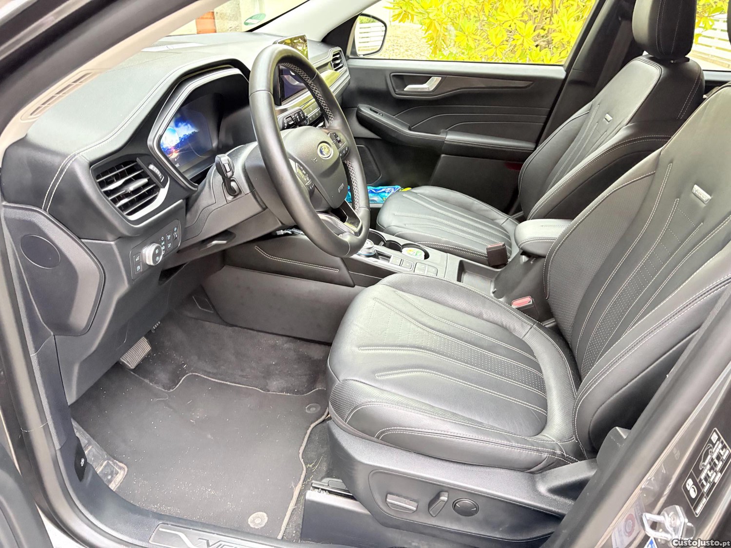 Ford Kuga PHEV Vignale — fotografia 2