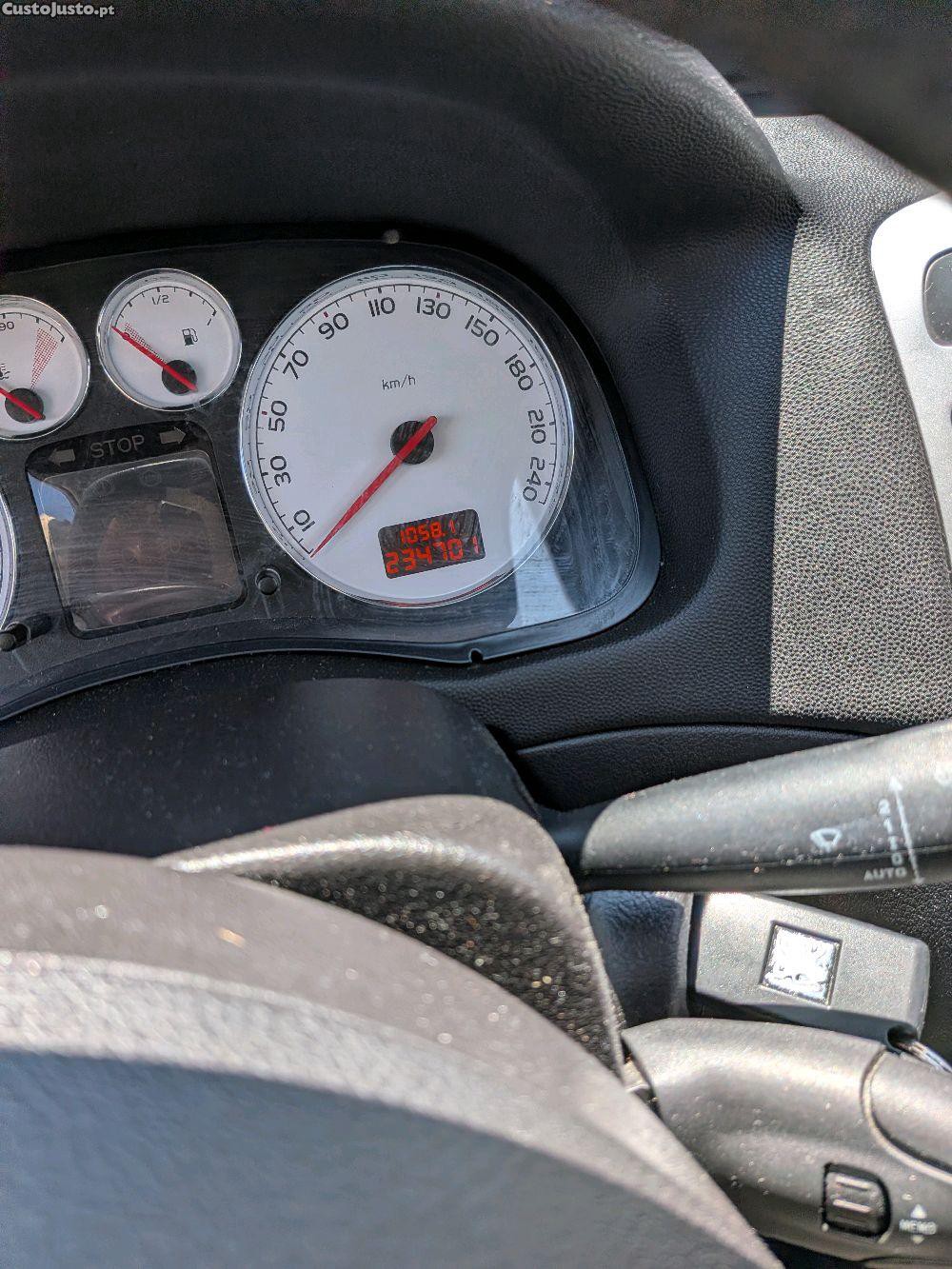 Peugeot 307 1600 — fotografia 9