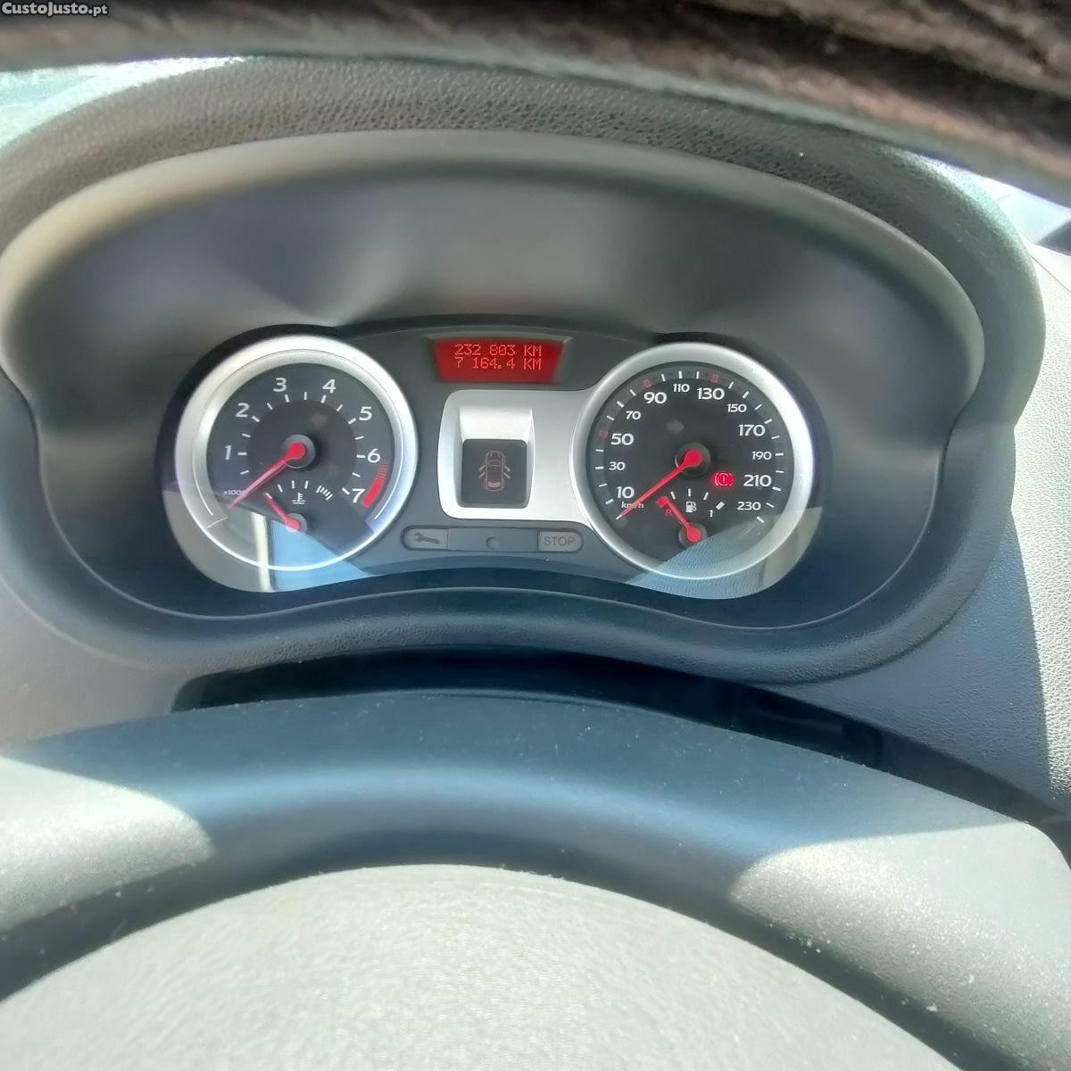 Renault Clio 1.2 Dynamic — fotografia 4