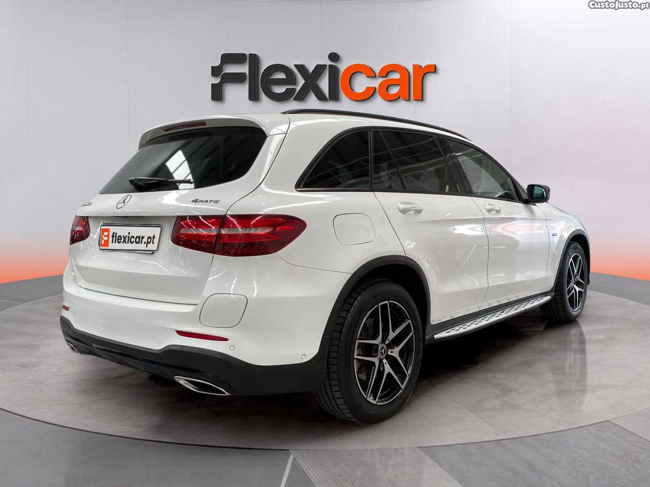 Mercedes-Benz GLC 350 e AMG Line 4-Matic — fotografia 18
