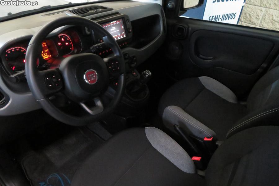 Fiat Panda 1.0 Hybrid City Life — fotografia 25