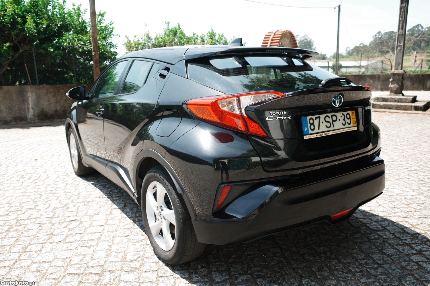 Toyota C-HR 1.8 Hybrido/Gasolina — fotografia 6