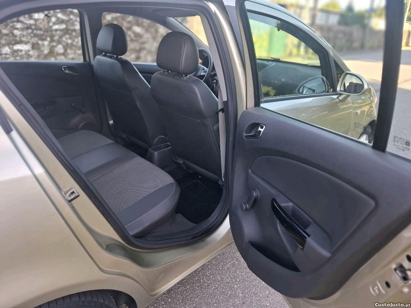 Opel Corsa Cosmo — fotografia 7