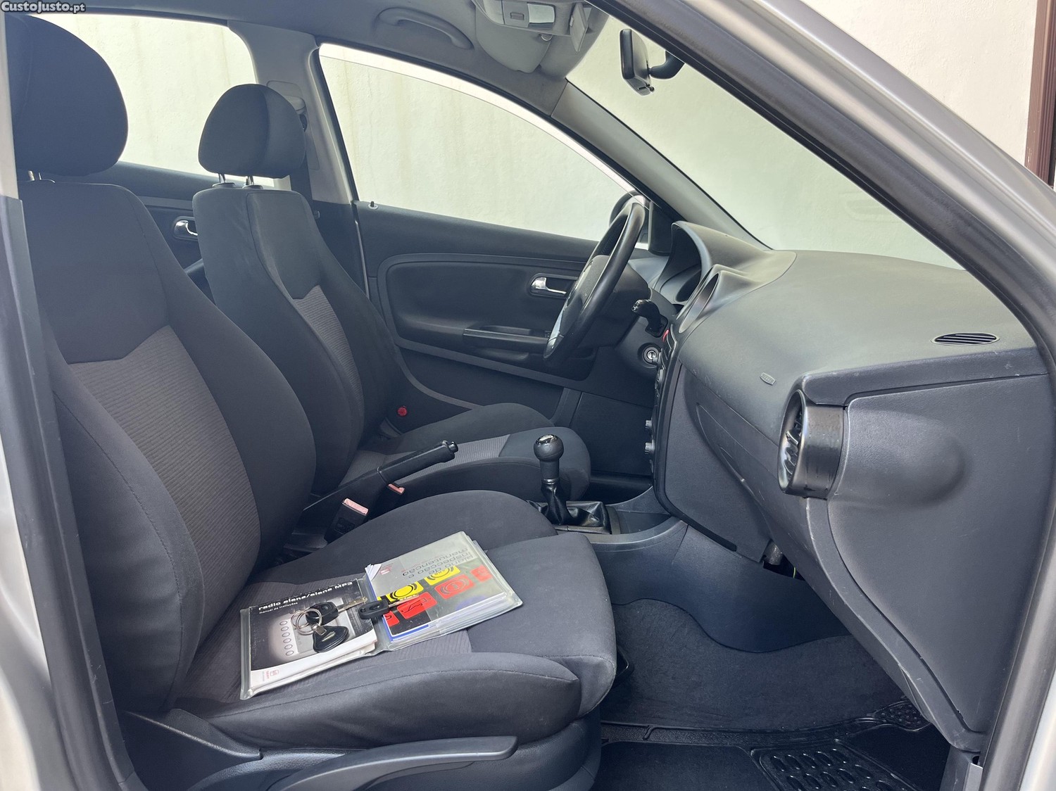 SEAT Ibiza 1.4 16V - Nacional - Único Dono — fotografia 5