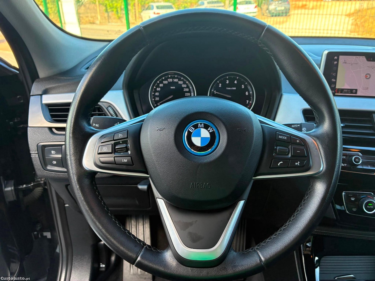 BMW X2 25e Business — fotografia 14