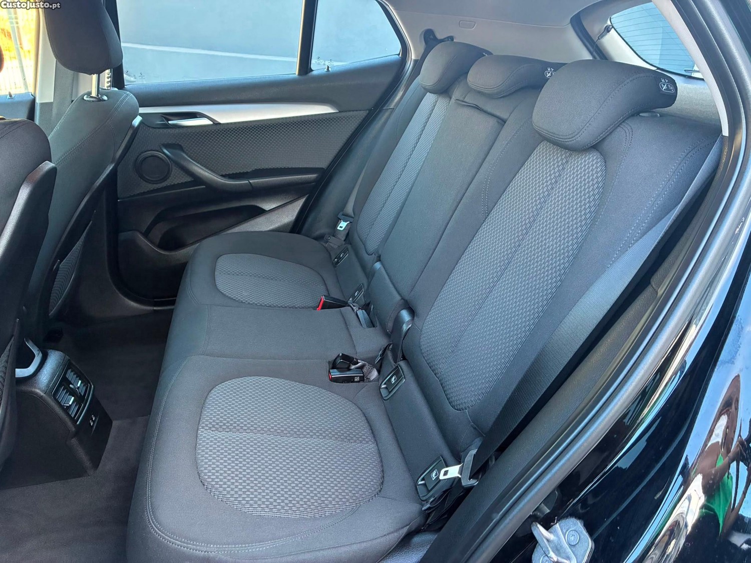 BMW X2 25e Business — fotografia 7