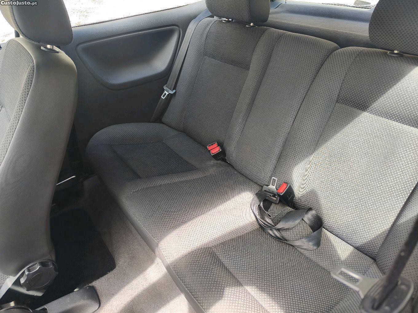 Volkswagen Polo 1.0 MPI — fotografia 3