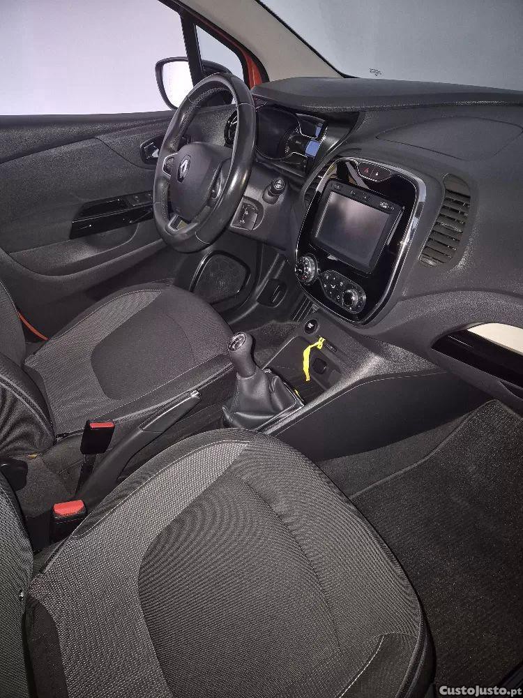 Renault Captur 1.5 dci exclusive — fotografia 4