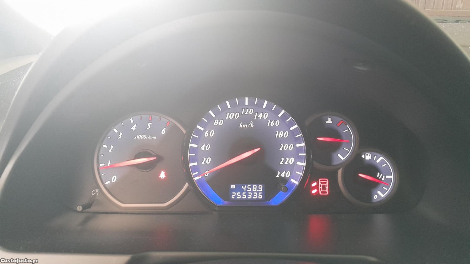 Mitsubishi Grandis 7 lugares — fotografia 3
