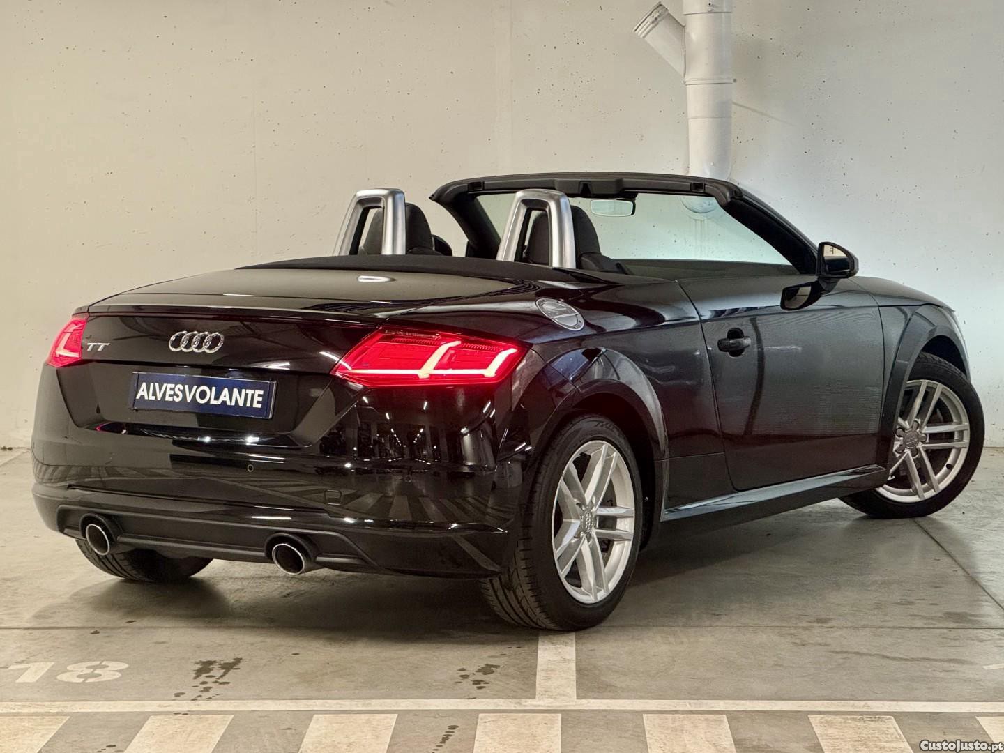 Audi TT 1.8 TFSI - 18 — photo 4