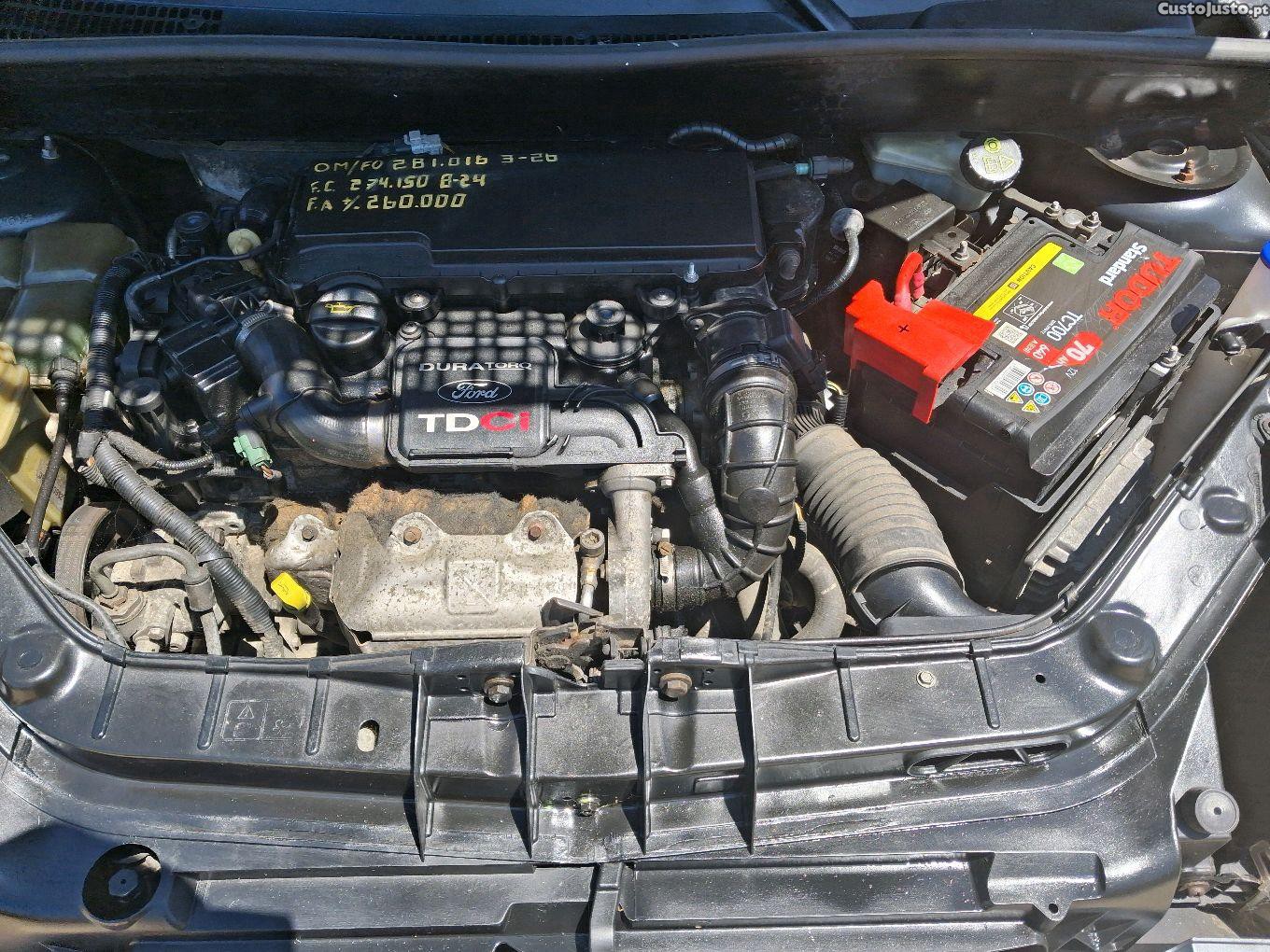 Ford Fusion Fiuson + TDCI — fotografia 6