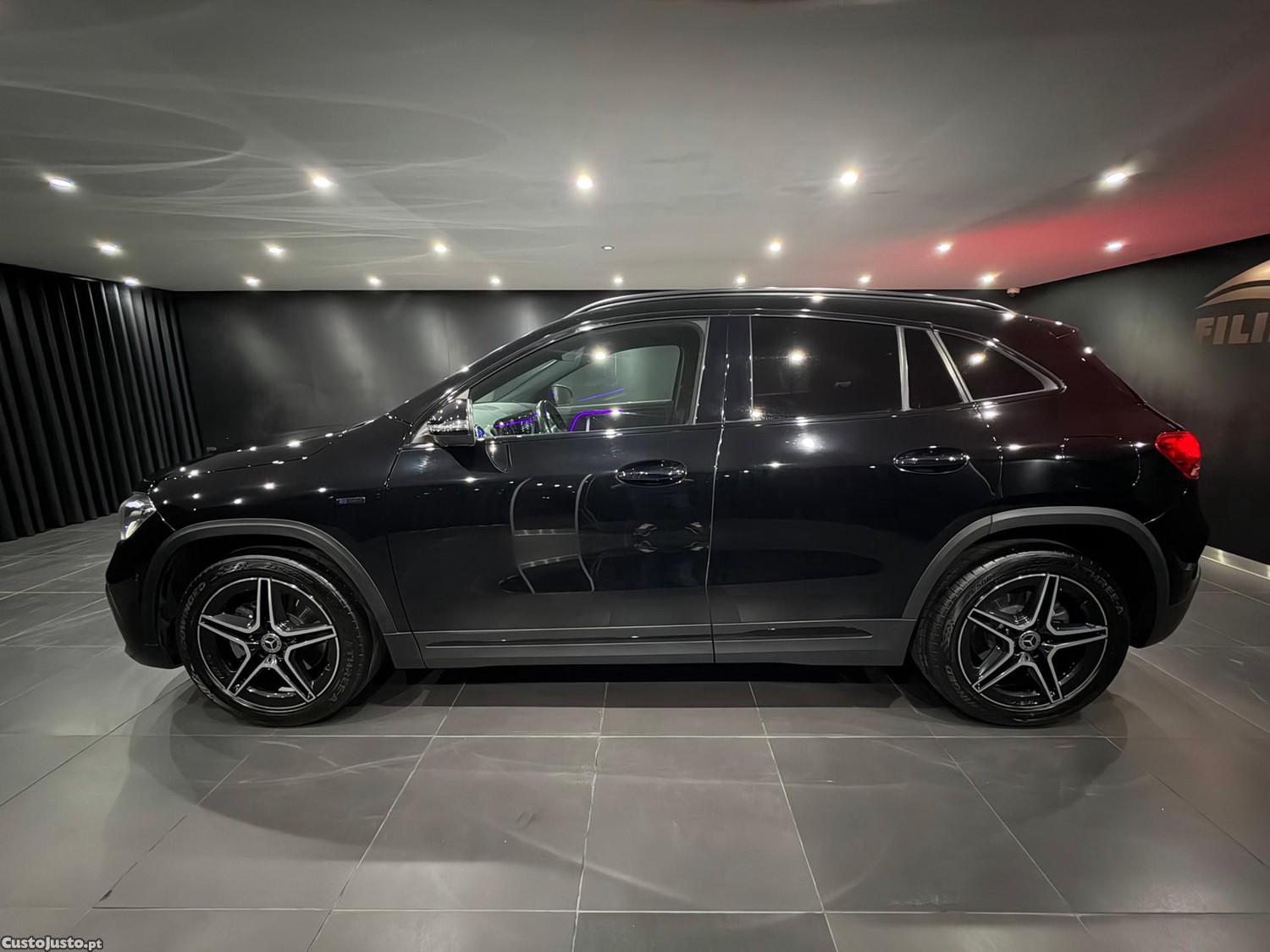 Mercedes-Benz GLA 250 e 8G-DCT AMG Line — fotografia 22
