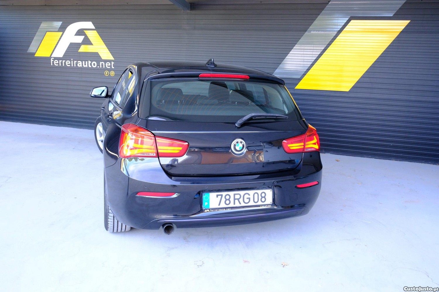 BMW 116 d Line Sport Auto — fotografia 21