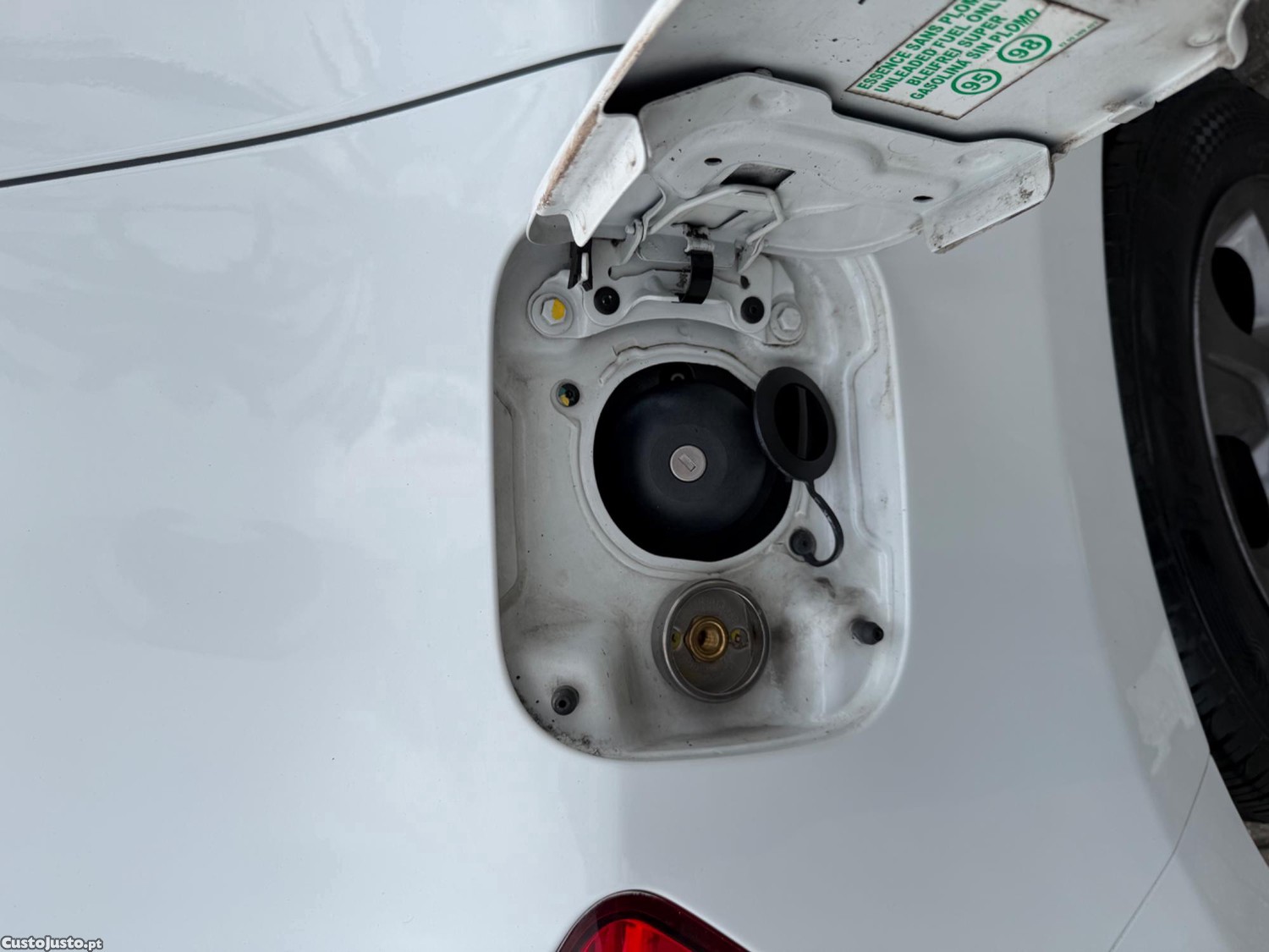 Dacia Sandero 1.2 16V CONFORT BI-FUEL — fotografia 4