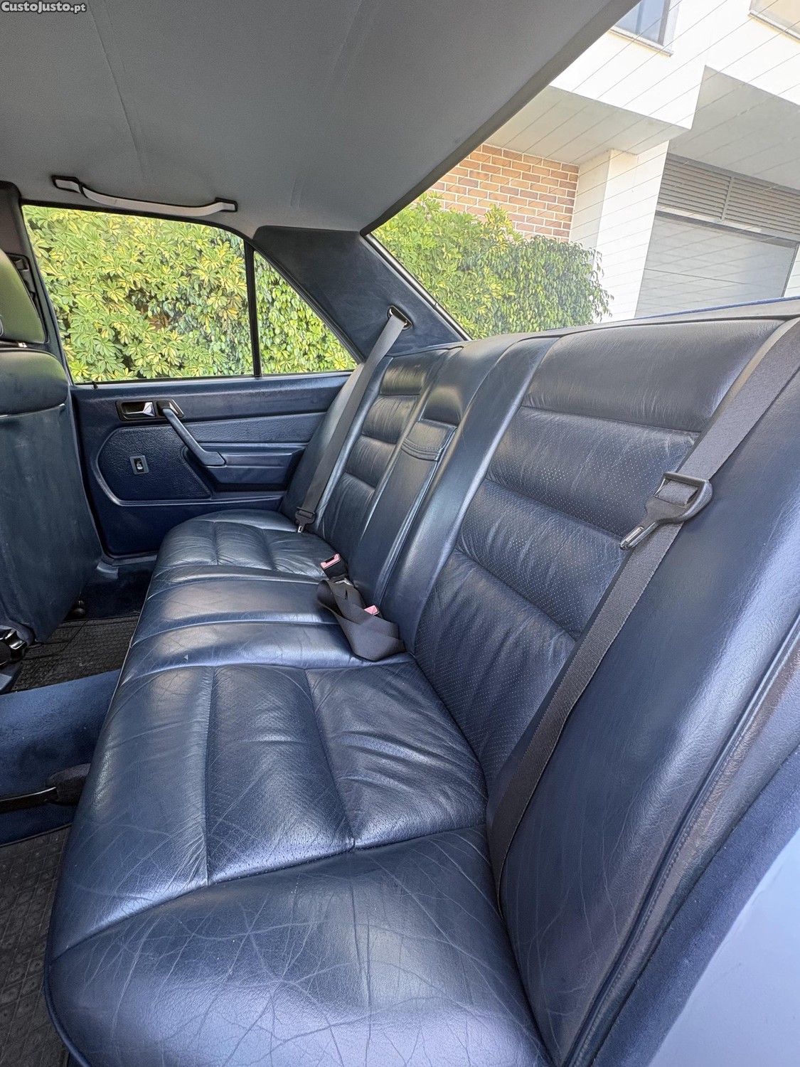 Mercedes-Benz 190 E 2.3 8v — fotografia 3