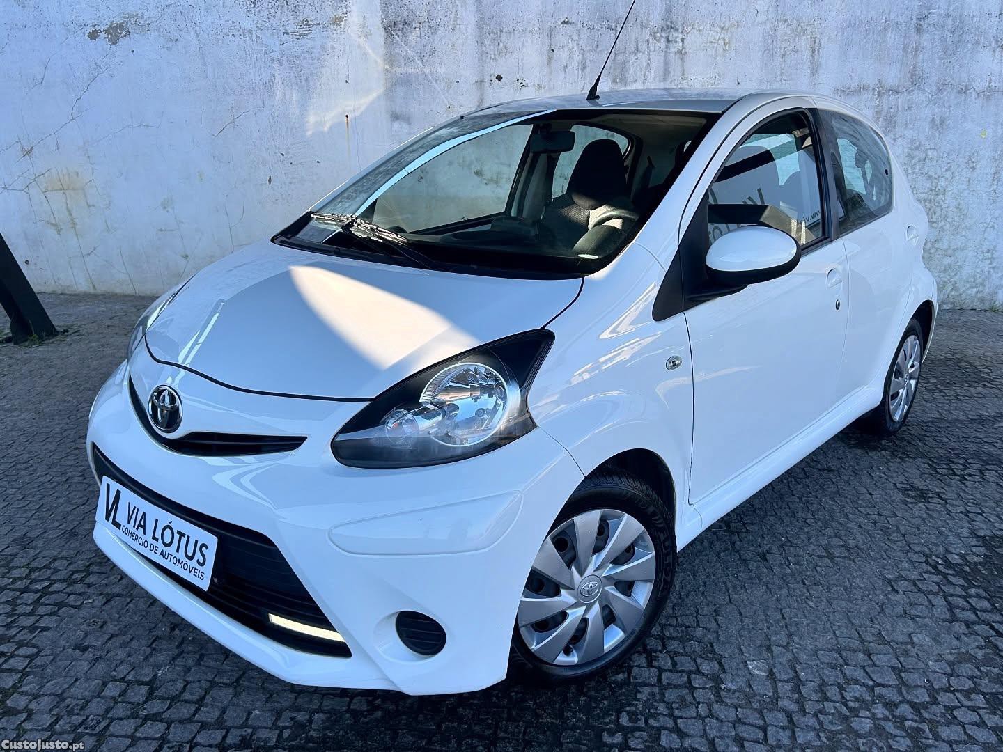 Toyota Aygo 1.0 — fotografia 4
