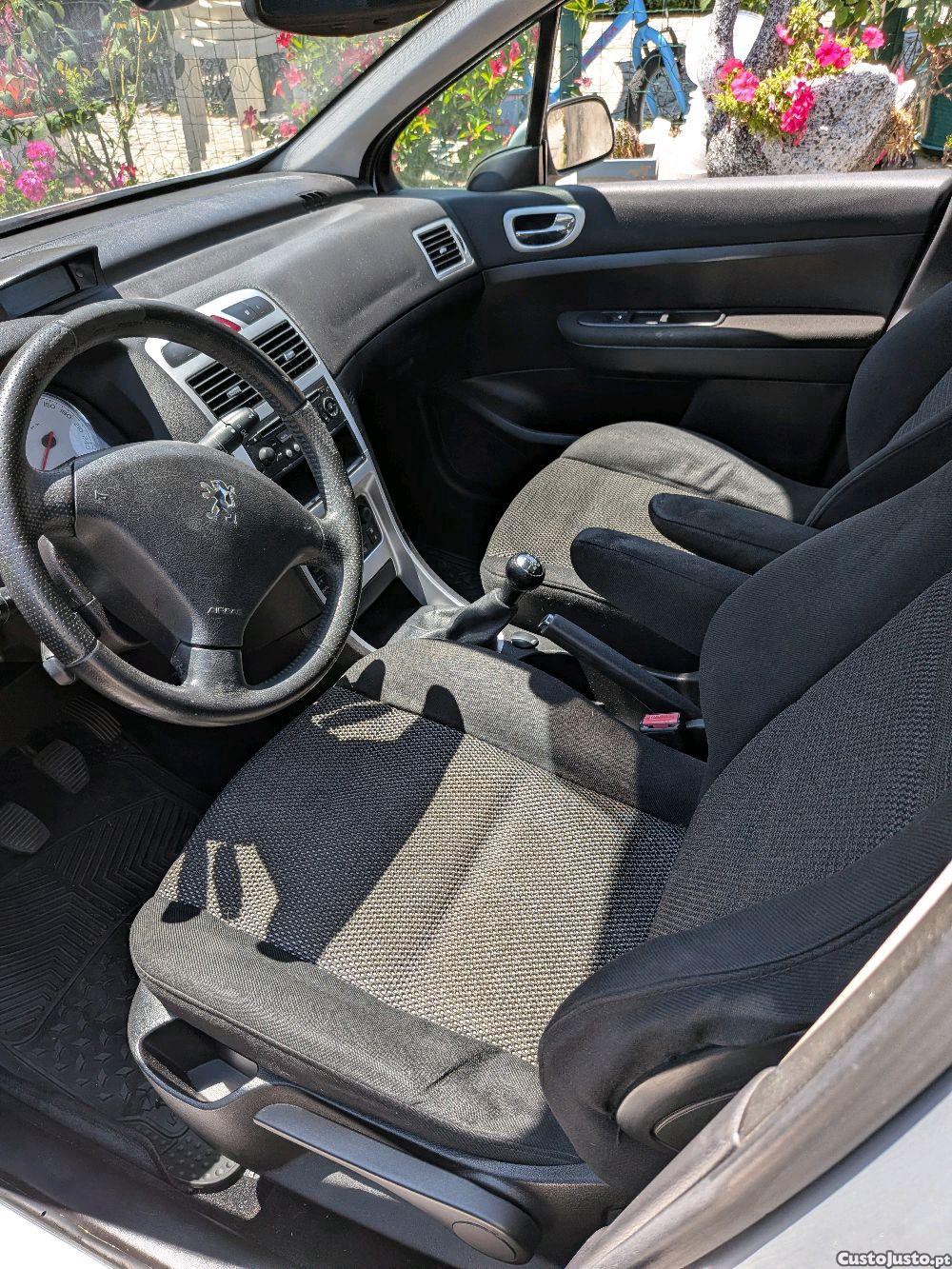 Peugeot 307 1600 — fotografia 8