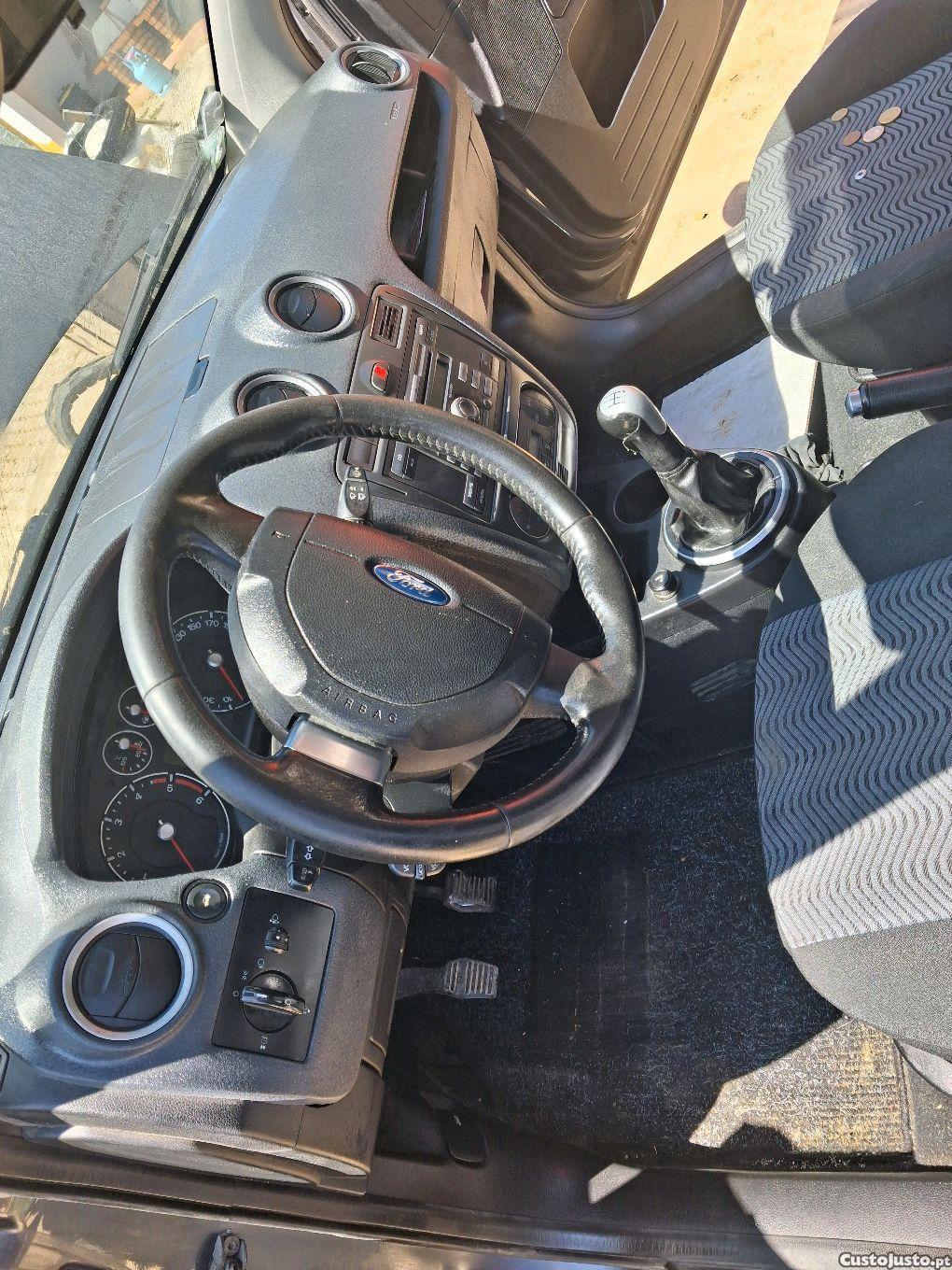 Ford Fusion Fiuson + TDCI — fotografia 5