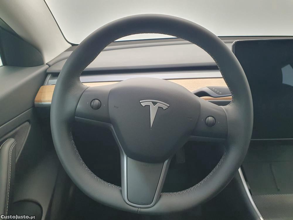 Tesla Model 3 Tração Traseira — fotografia 16