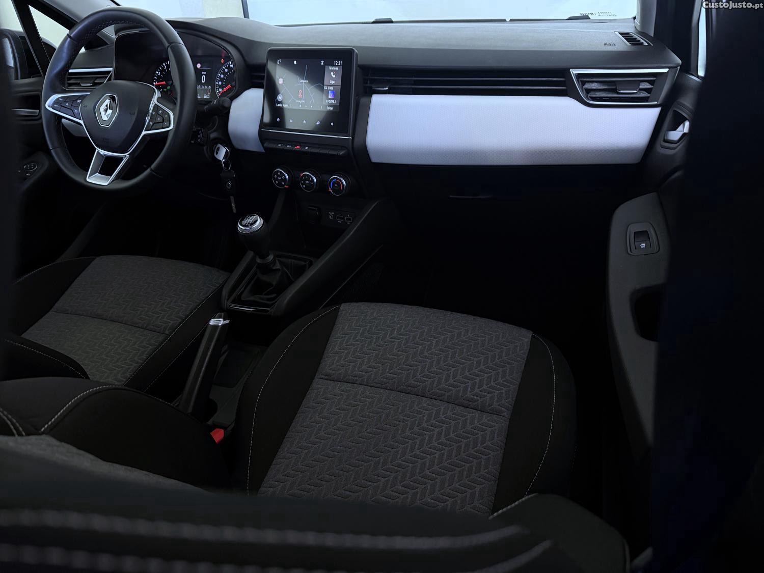 Renault Clio TCe 90 Limited — fotografia 9