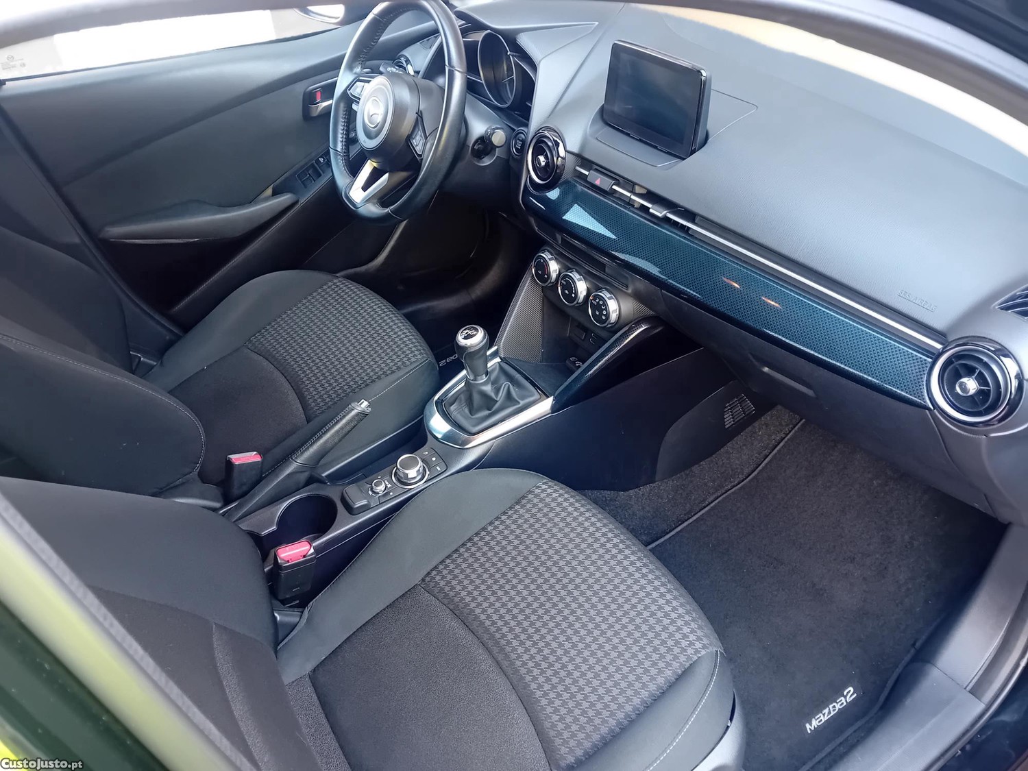 Mazda 2 1.5i Skyactive Technology — fotografia 3