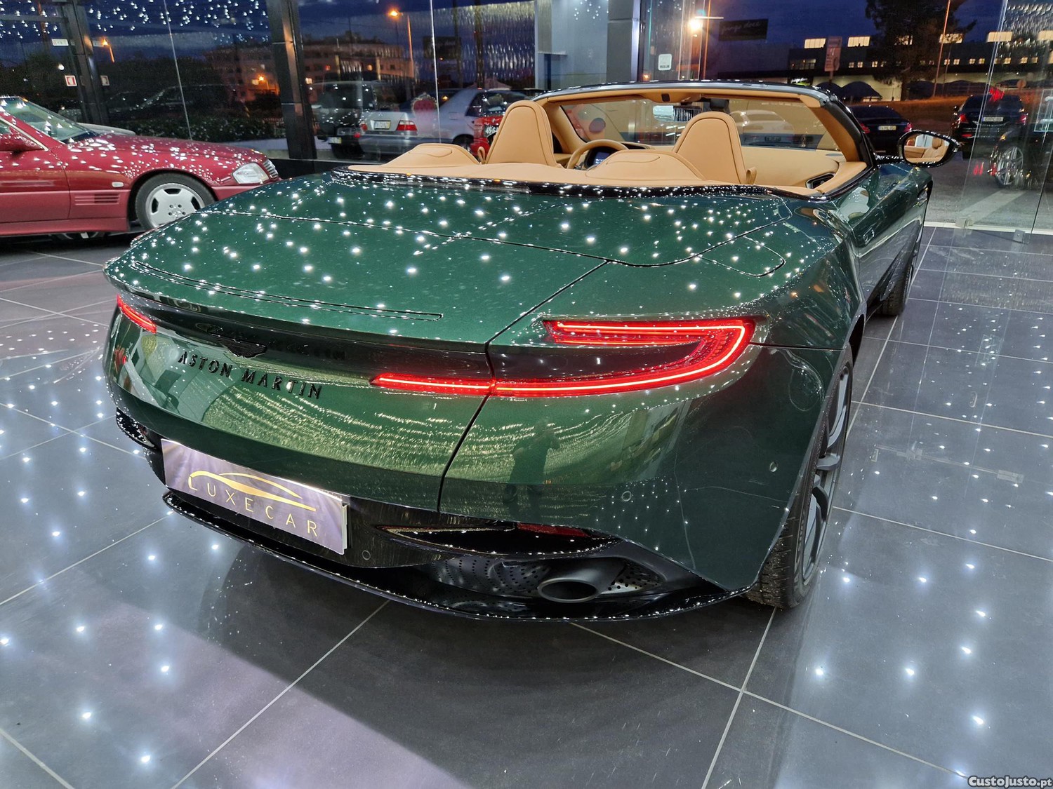 Aston Martin  DB11 V8 Volante - 22 foto 5