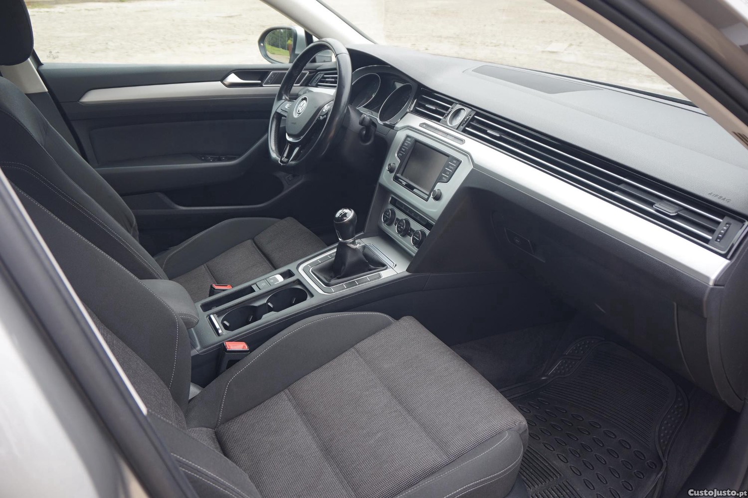 Volkswagen Passat Confortline 1.6 TDI — fotografia 4