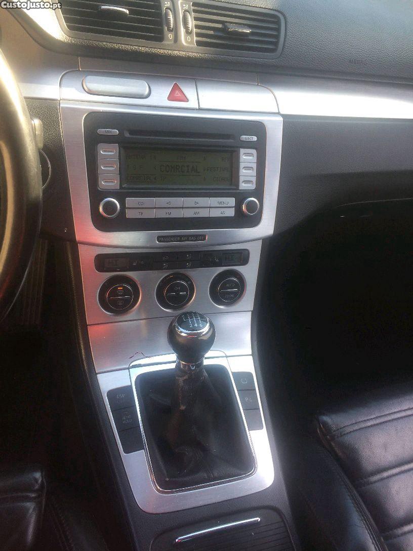 Volkswagen Passat 2.0 TDI 140cv Higline — fotografia 2