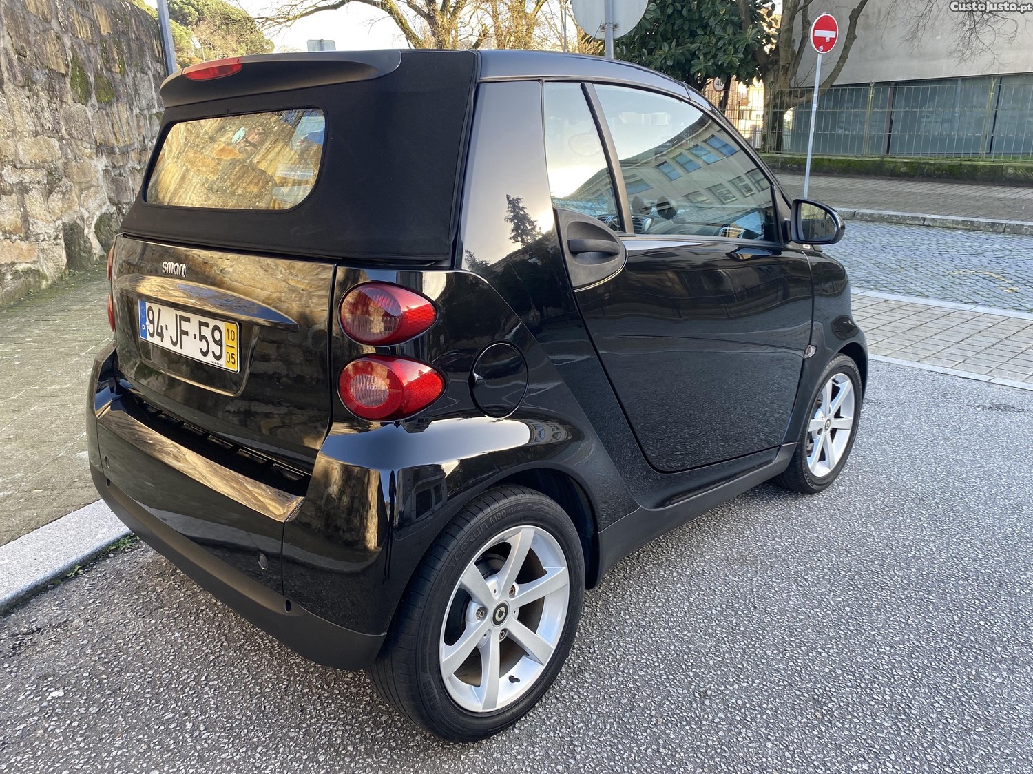 Smart Fortwo Cabrio 85CV Turbo — fotografia 4