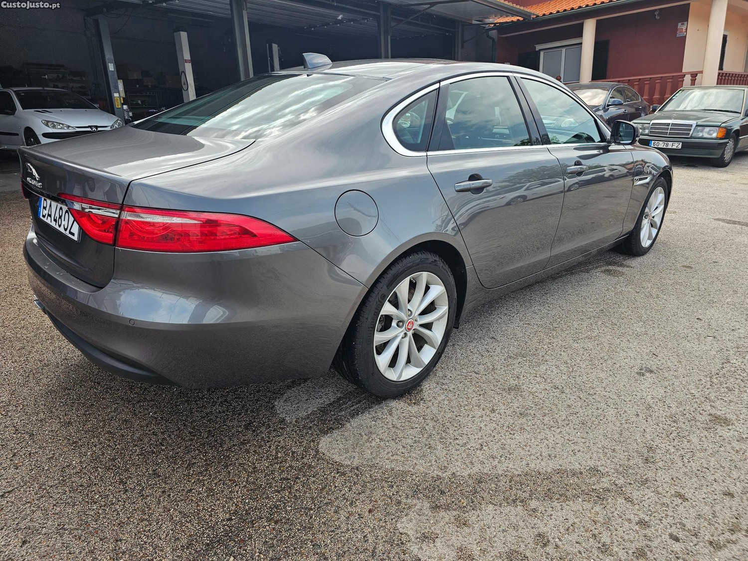 Jaguar XF 2.0 D PRESTIGE AUT — fotografia 9