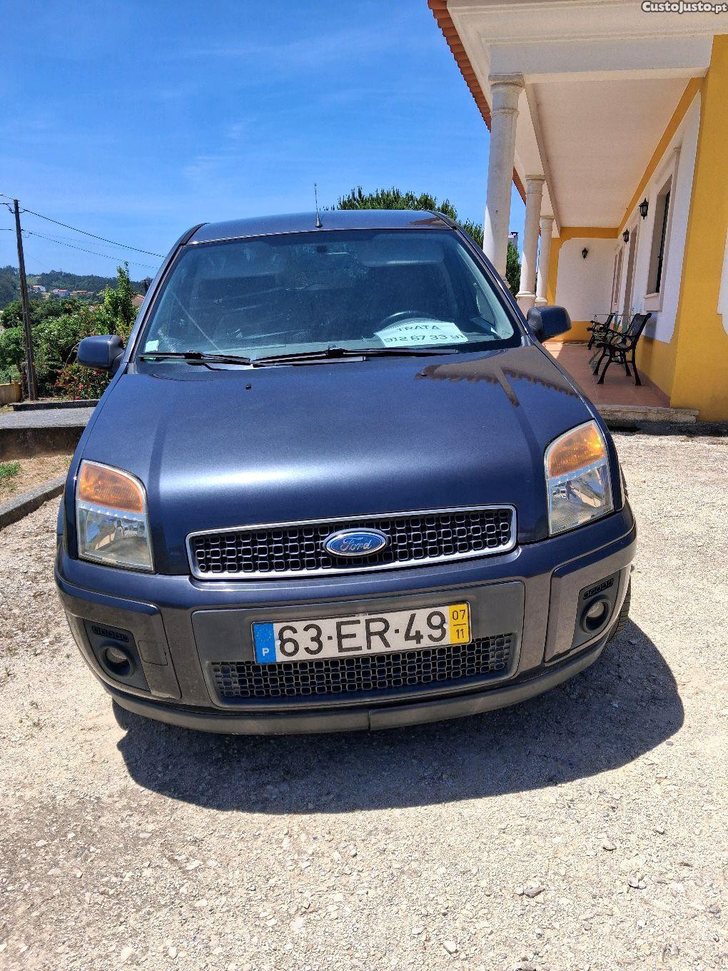 Ford Fusion Fiuson + TDCI — fotografia 7