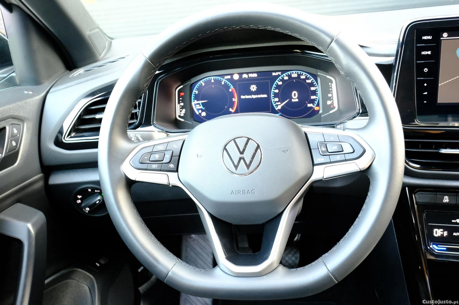 Volkswagen T-Roc 1.0 TSI Black Style — fotografia 14